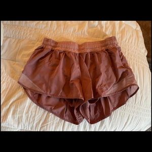 Mauve Lululemon Hotty Hot Shorts